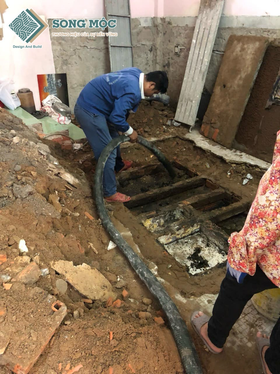Hình ảnh đang thi công sửa chữa nhà cho anh Phú