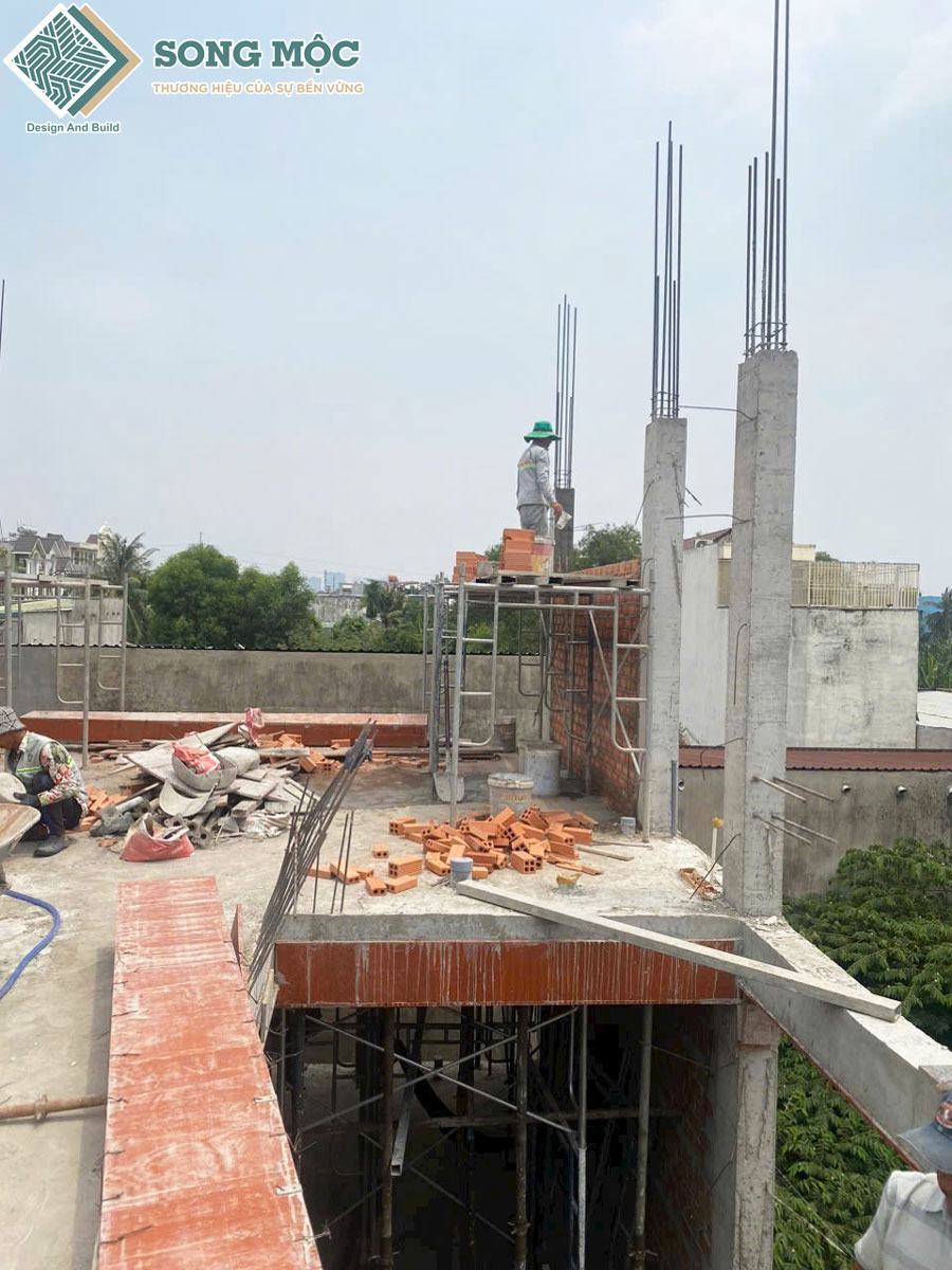 Hình ảnh tiến độ thi công xây dựng nhà phố 1 trệt 1 lửng 3 lầu sân thượng
