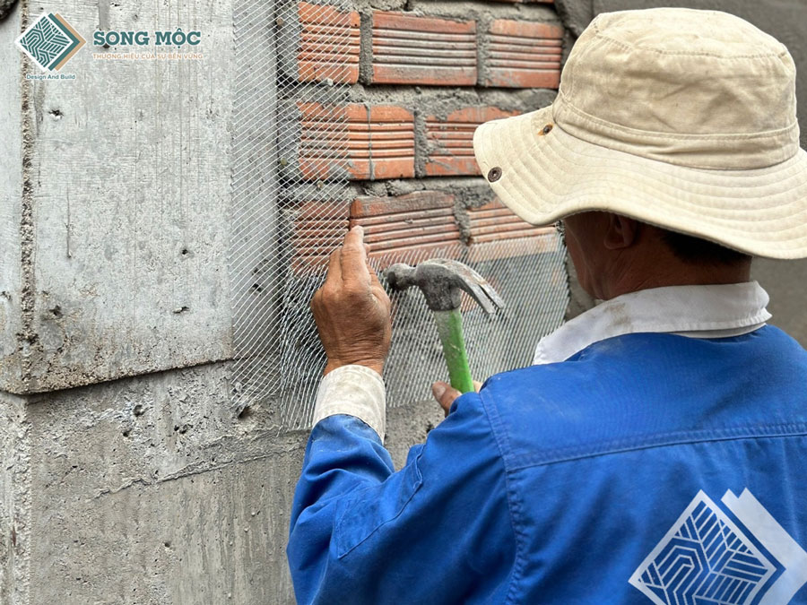 Giải pháp chống nứt tường hiệu quả với kỹ thuật thi công lưới mắt cáo